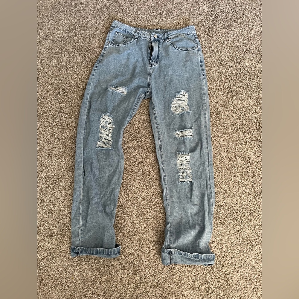 “Mom/boyfriend” jeans, washed but never worn!